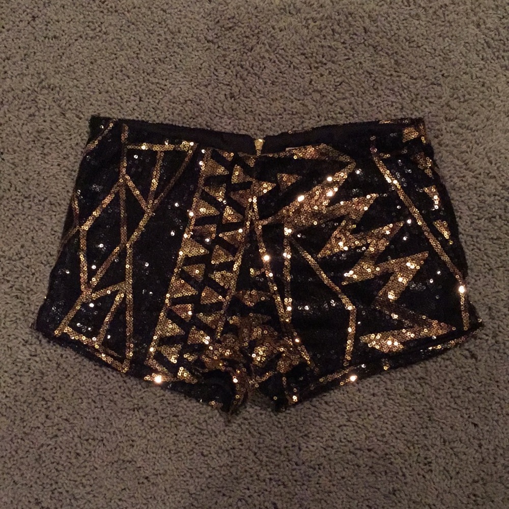 Sexy sequin shorts!!